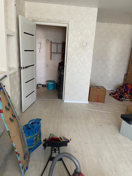 продам 1 комнатную квартиру
