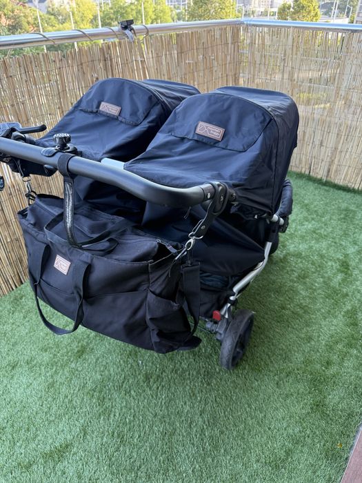 Количка за близнаци Mountain Buggy Duet v3 black , Маунтайн Бъги дует