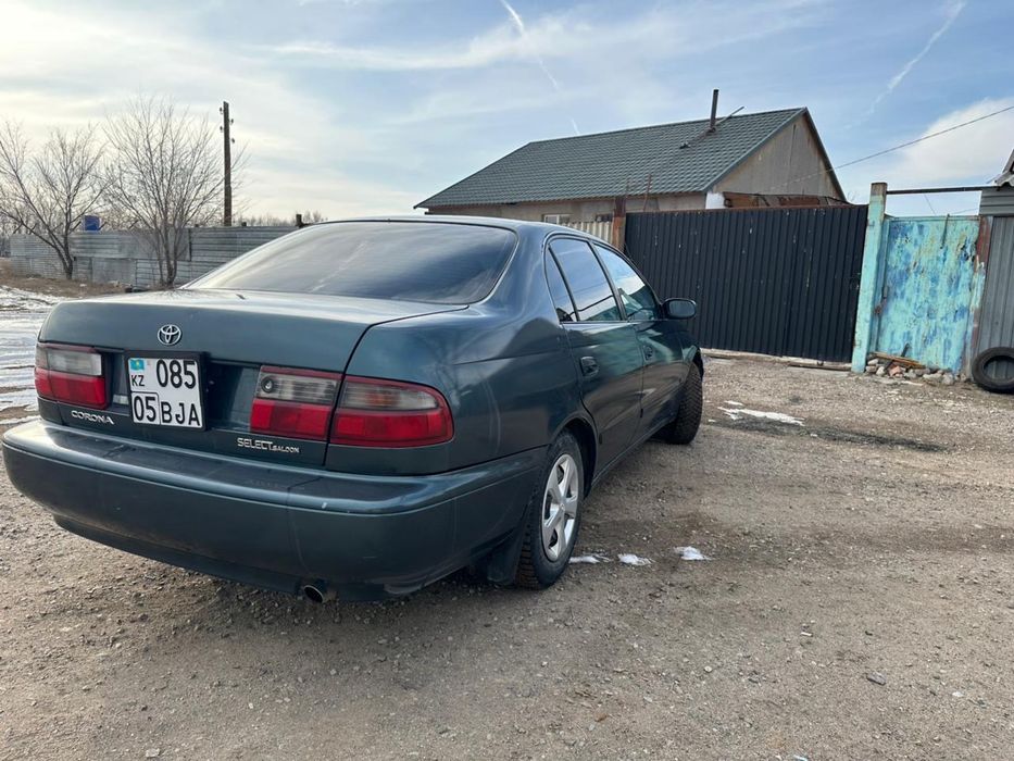 Продам машину toyota