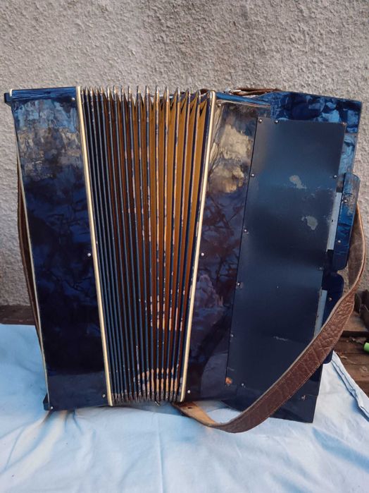 Акордеон ,,Alfred Arnold"