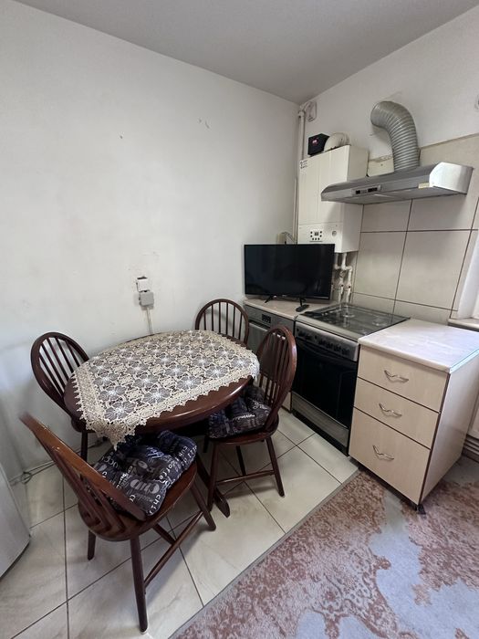 Apartament 3 camere de inchiriat termen lung