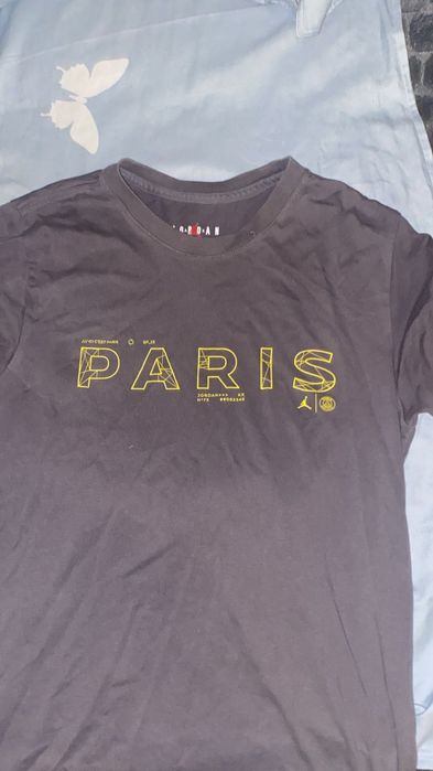 tricouri jordan si un hanorac