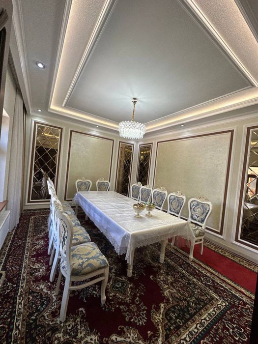 uchastka 4 sotix. shaxar markazida.