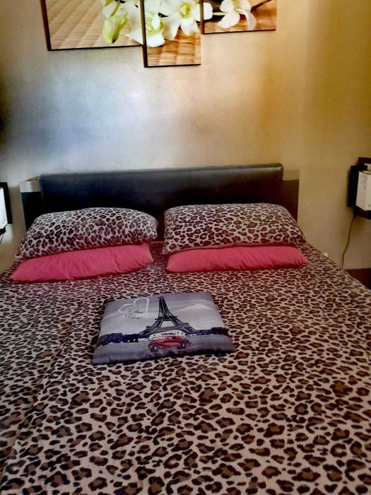 vand apartament cu 2 camere