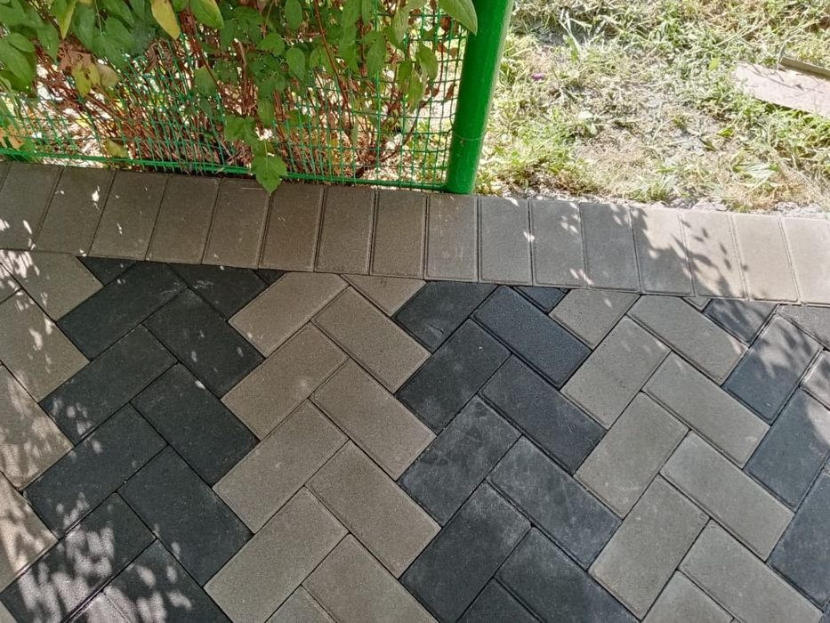 Укладка брусчатки и тротуарной плитки