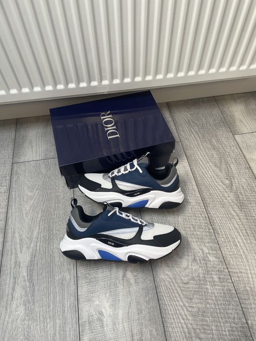 Dior B22