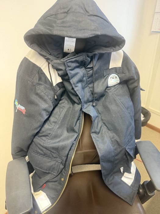 Спец. Одежды новый