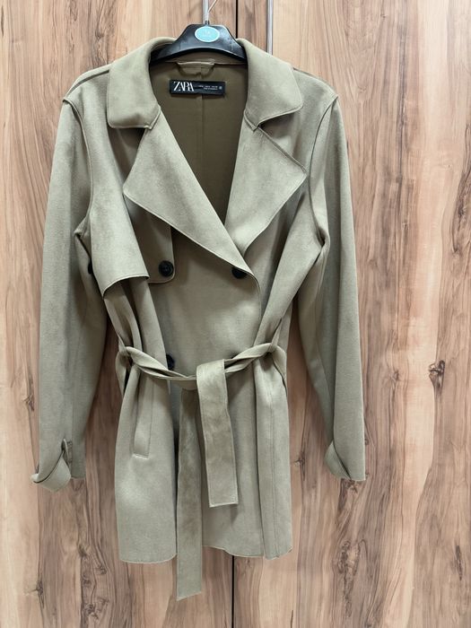 Палто  на  марката ZARA