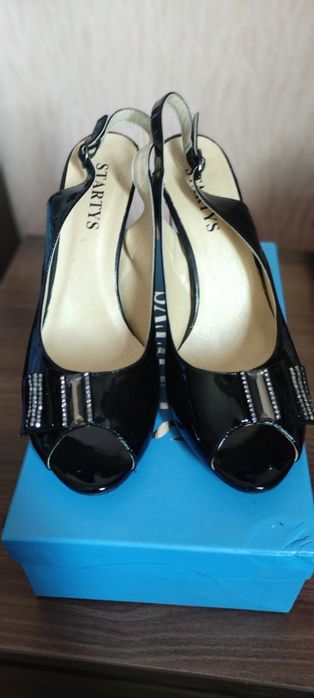 Продам дёшево обувь. Турция