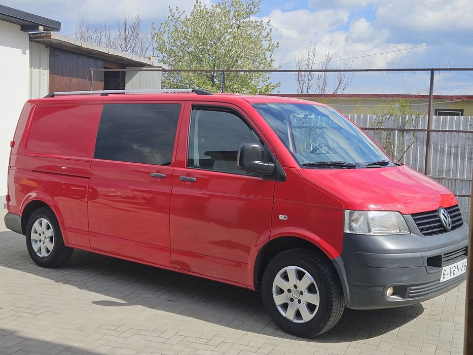 Volkswagen transporter 2.5 2010 5 locuri lung