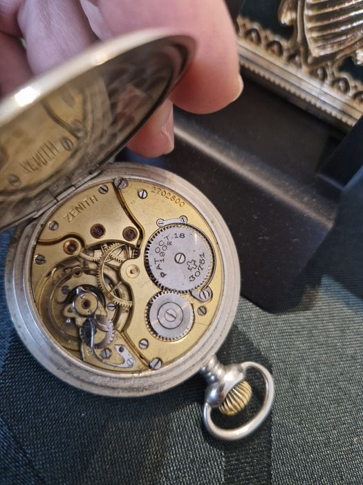 Прекрасен антикварен колекционерски швейцарски джобен часовник ZENITH
