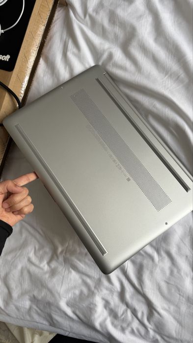 Ноудбук hp почти новый