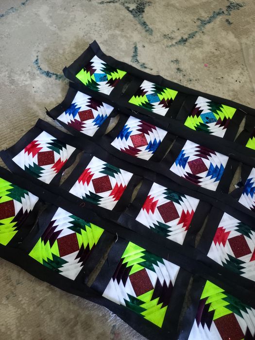 Korpacha va dasturxon qurash uchun quroqlar sotiladi