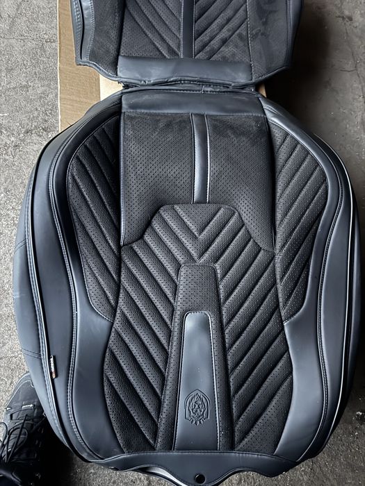 Чехлы на авто.