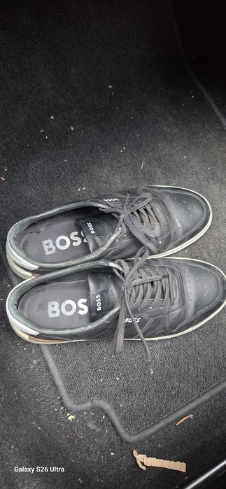 Маратонки, кецове, обувки BOSS 43номер
