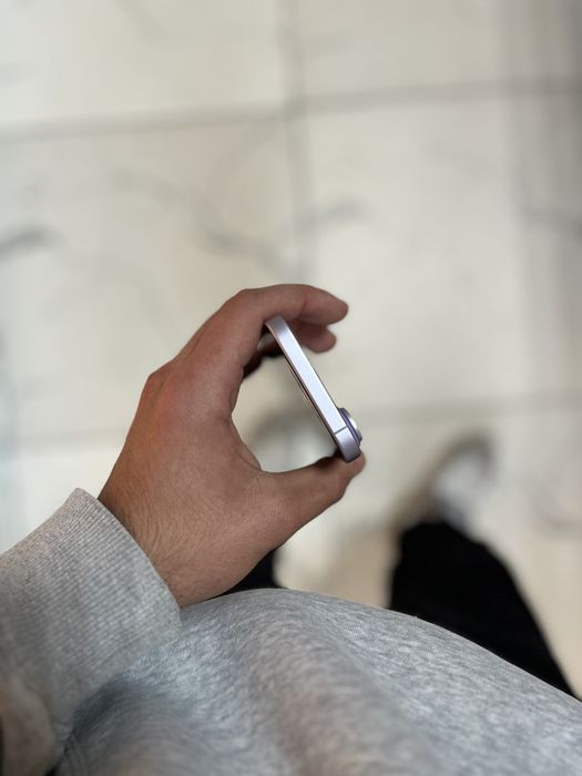 iPhone 17 8/256gb 100%AKB