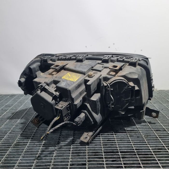 Far Stanga BMW X3 E83 2006 - 2010 SUV 4 Usi (1459) Fara xenon 0301210603