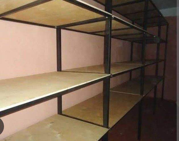 Продам стеллажи разные