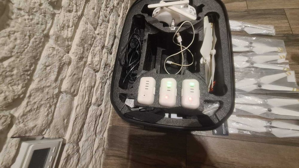 Квадрокоптер Dji fantom 3 professional