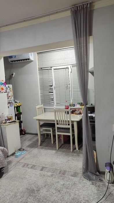 Yunusobod 2 kv 1/4/4 uy mebil texnikasi bn sotiladi