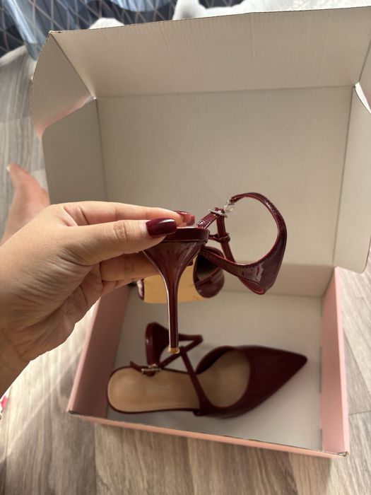 Аяқ киім сатылады 38 размер