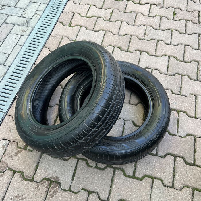 Пара летних шин 185/65/15 RoadX