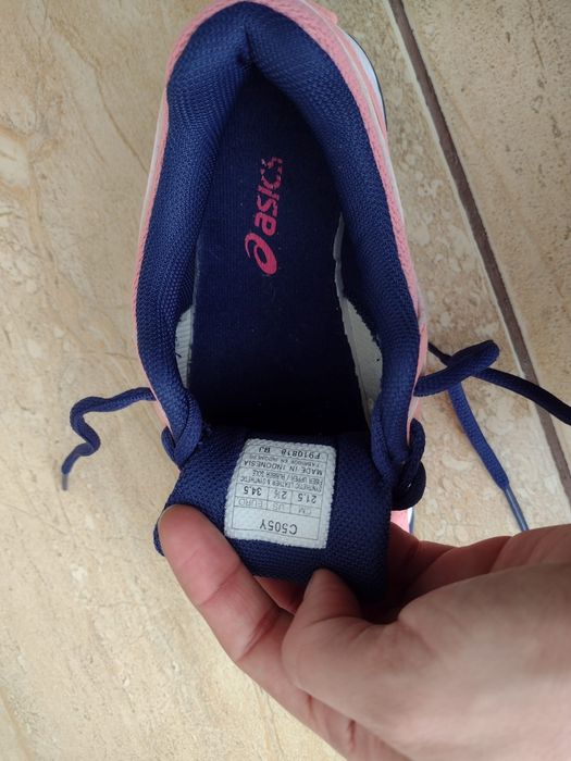 Adidași copii Asics nr. 34,5
