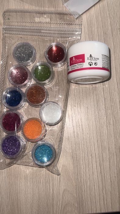 Лампа ikea и маникюрға құралдар