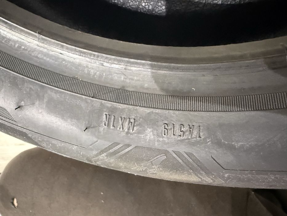 Продам Шины GoodYear UltraGrip Ice 3