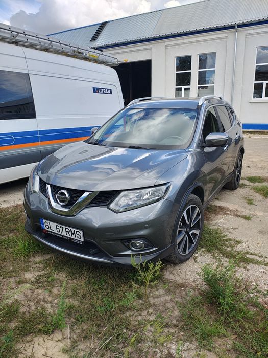 Vând Nissan xtrail