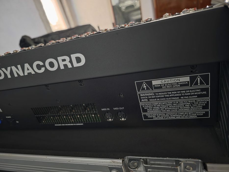 Vând Mixer Dynacord 1000-3 ORIGINAL CMS