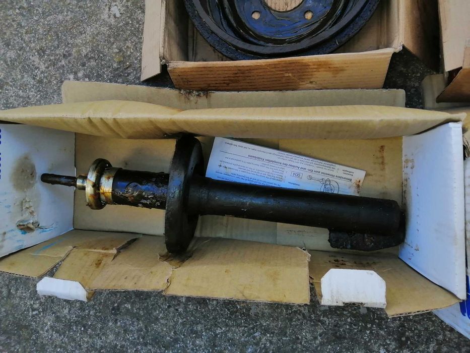 Продавам части от Форд Сиера.