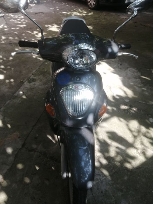 Vând scuter Kymco
