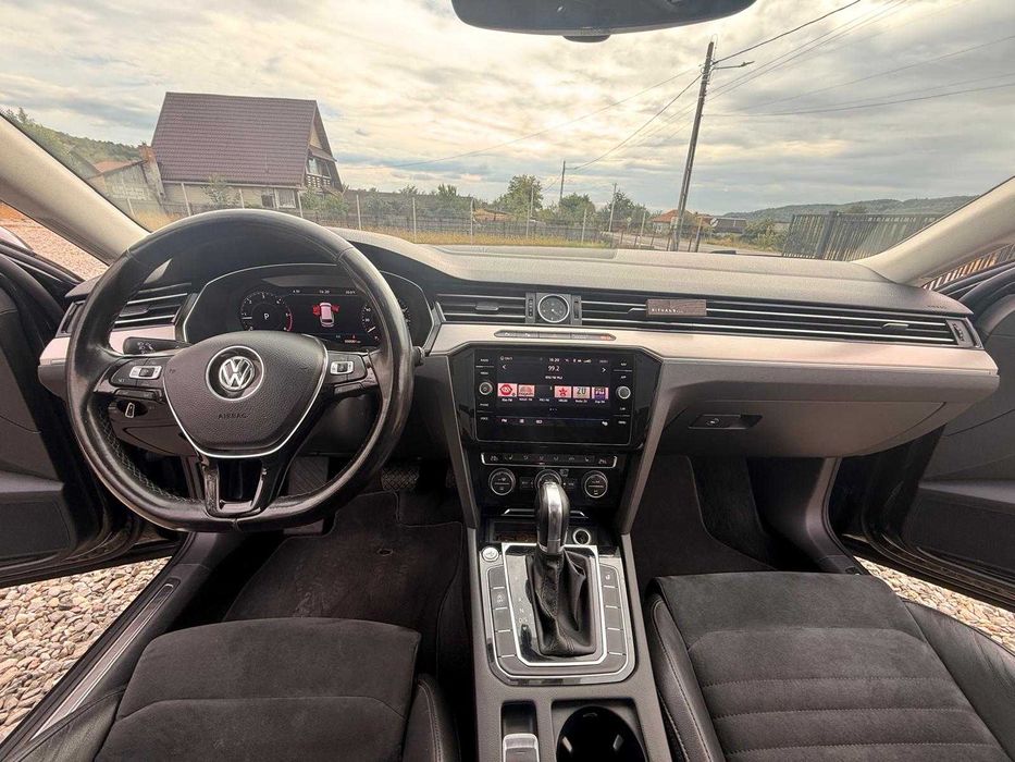 VW Passat B8 R-line