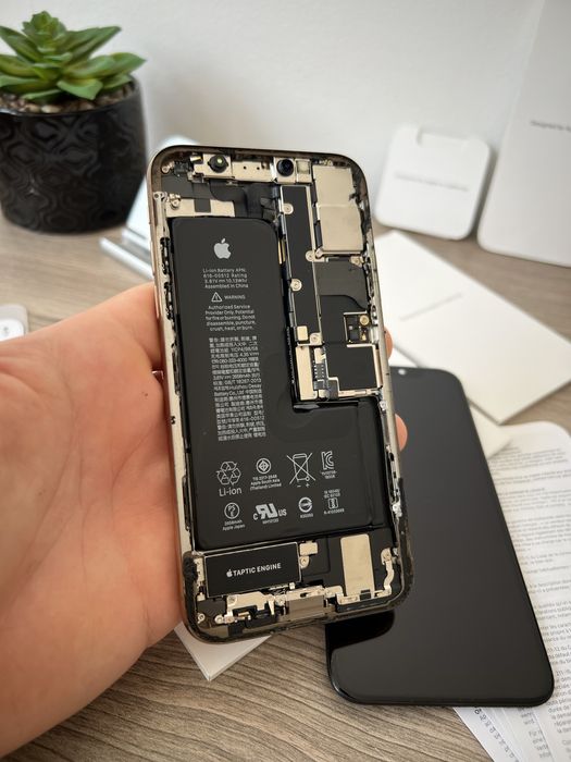 iPhone Xs, НА ЧАСТИ - камера, корпус, дисплей, батерия, букса и др.