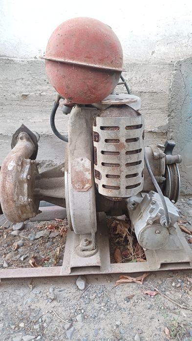 Продам помпу на бинзине.