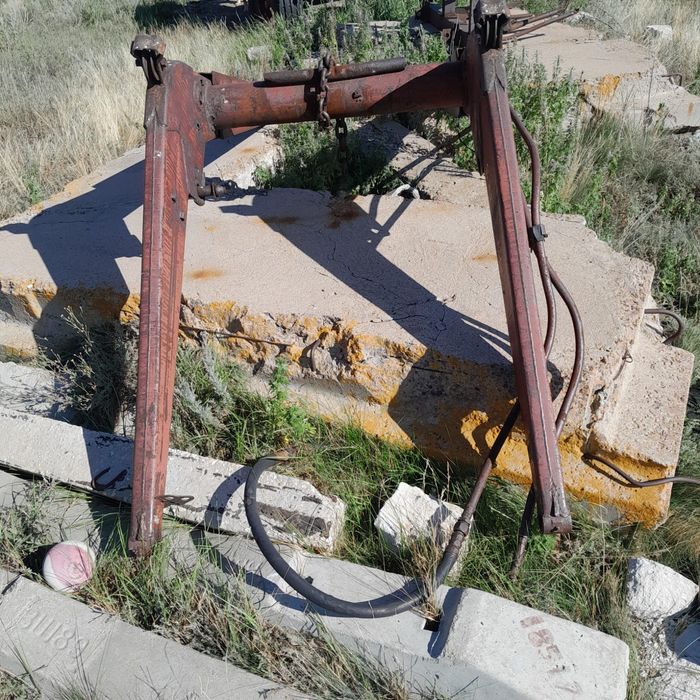 Продаю трактор МТЗ-80 с куном