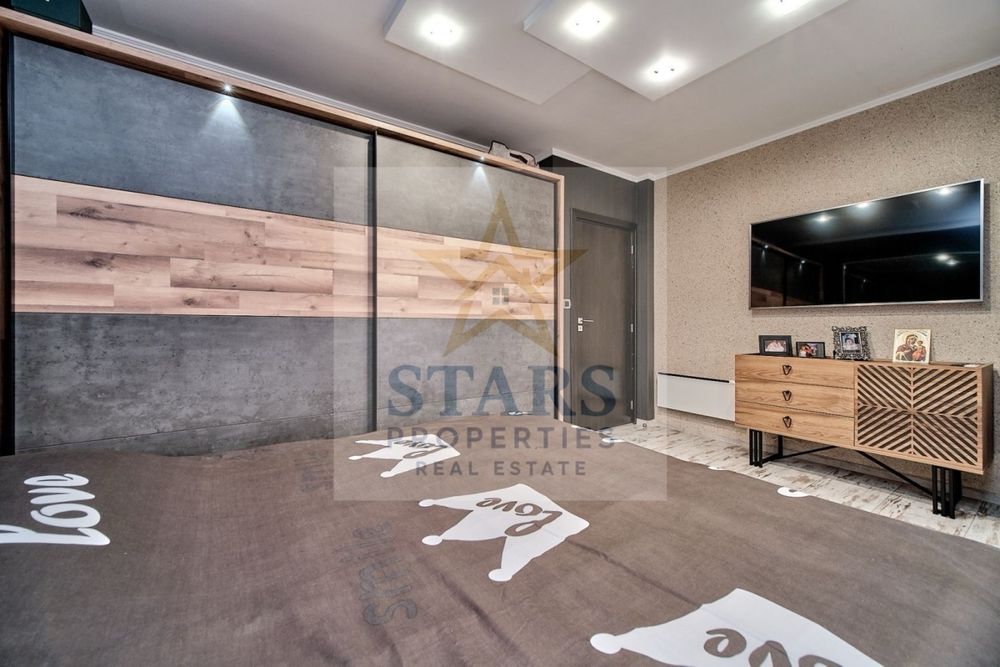 Продажба 4-стаен гр. Варна - м-т Ален мак 203m²