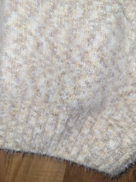 Pulover dama.Material foarte moale
