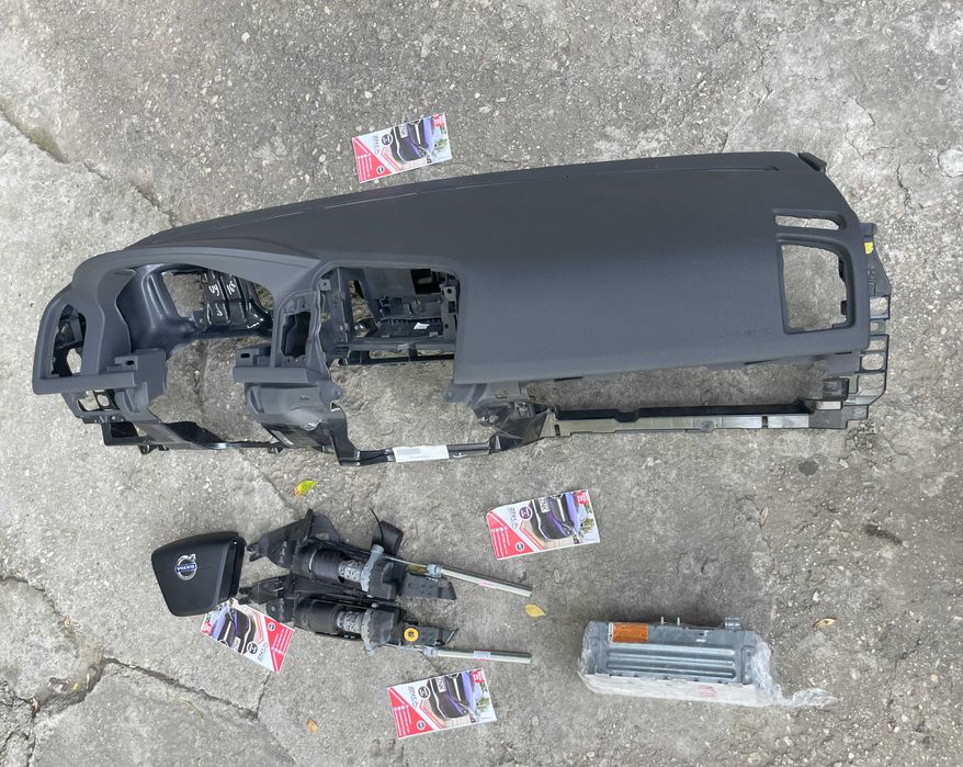 Volvo XC60 plansa de bord - kit airbag volan / pasager - set centuri