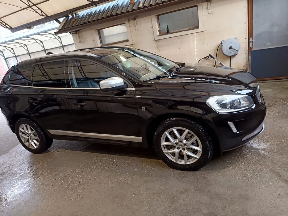 Volvo XC 60 Volvo XC60 în stare perfectă atât tehnic cât și estetic.