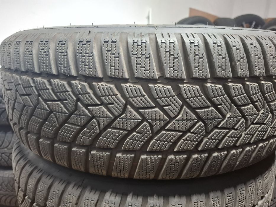 Set 4 anvelope iarna   215 55 17 Dunlop Dot 2022