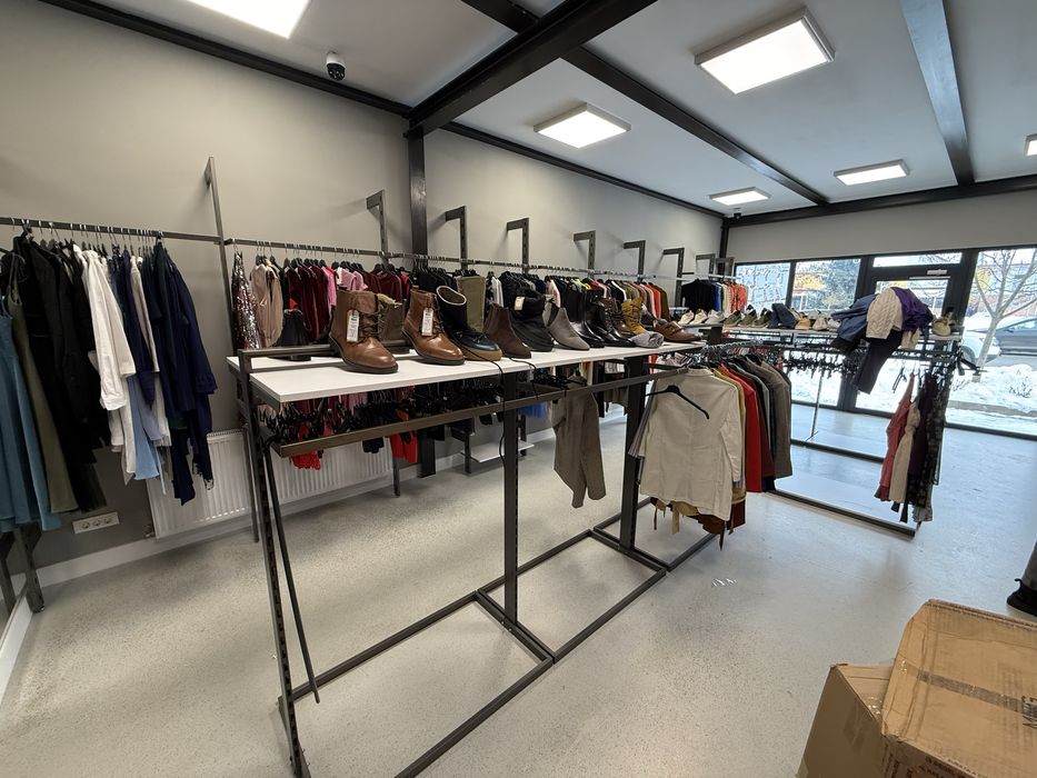 Vand Rafturi / Suport haine / imbracaminte magazin