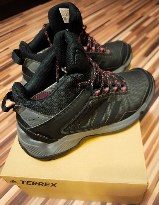 adidas Terrex AX4 Mid Gore-Tex
