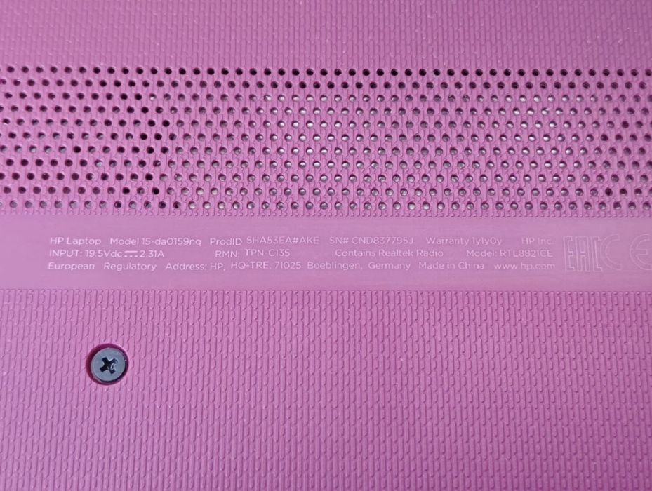 Laptop HP 15-dao159nq - foarte putin folosit