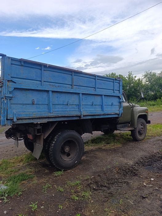 Газ 53 на уверенном ходу