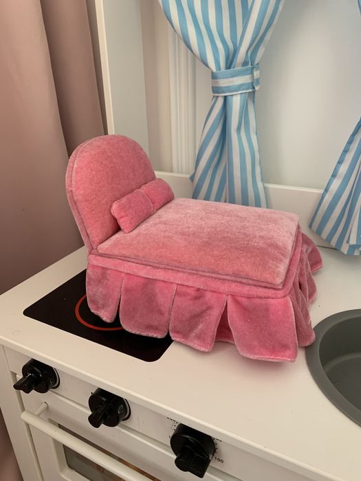 Шкатулка для девочки и мебель для кукол