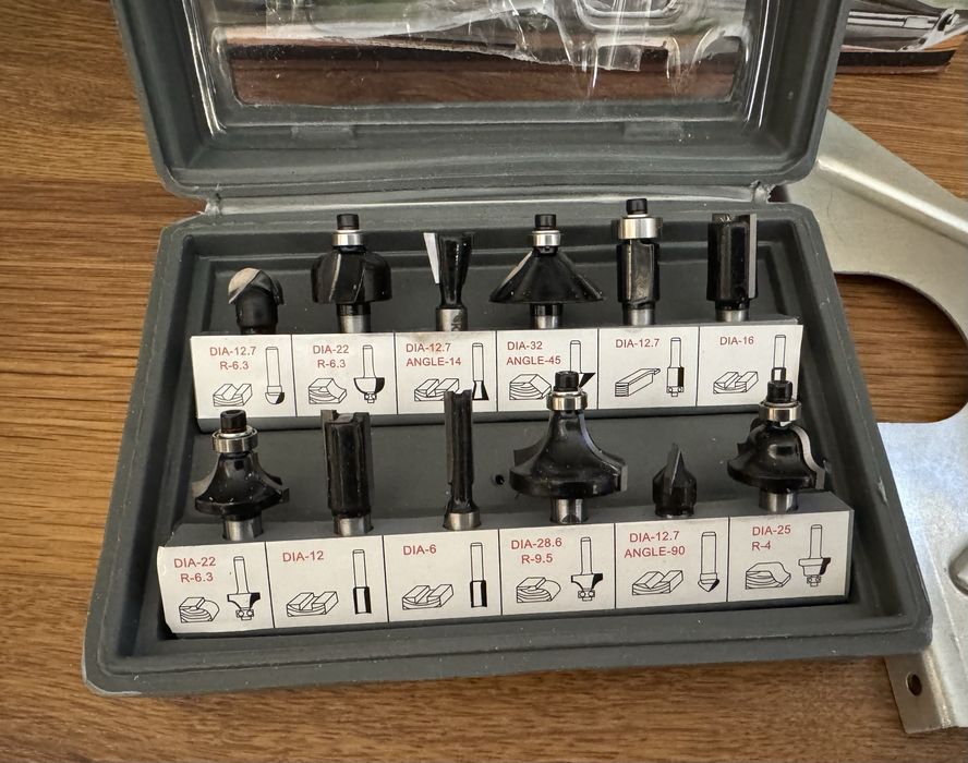 Freza verticala Parkside POF 1200 A1, NOUA, cu accesorii complete