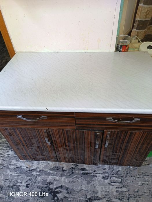 Срочно продам кухонный гарнитур