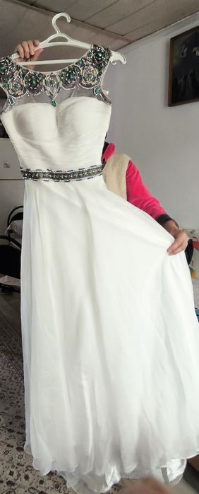 Платье вечернее  для свадьбы или выпускного